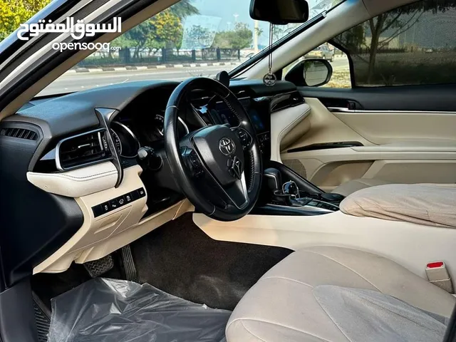 تويوتا كامري 2019 للبيع