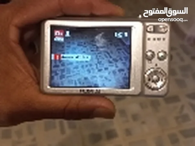 كاميرا شغاله اصليه فيوجي فيلم للبيع بس فقط ب 20 دينار