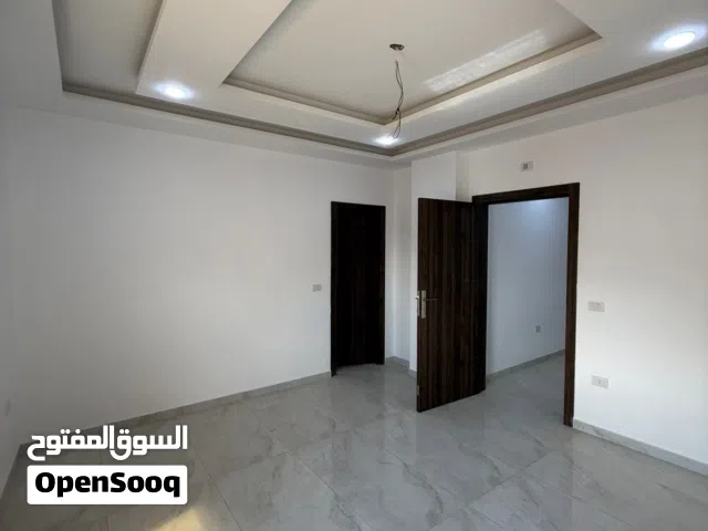شقق للبيع ومن المالك مباشرة  مع مصعد قرب مدارس الهدى والنور –مساحات تبدا من 180م – أسعار تبدأ 64,000