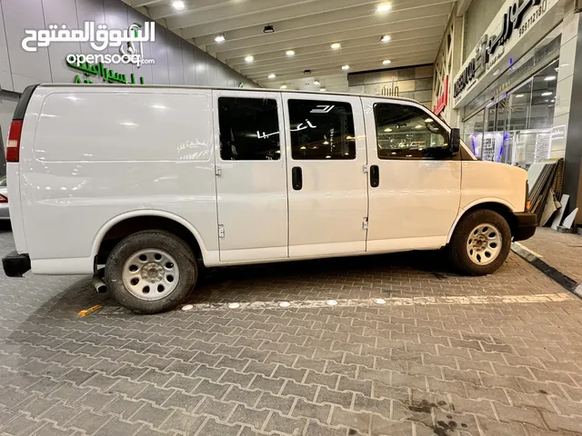 Used Chevrolet Express in Kuwait City