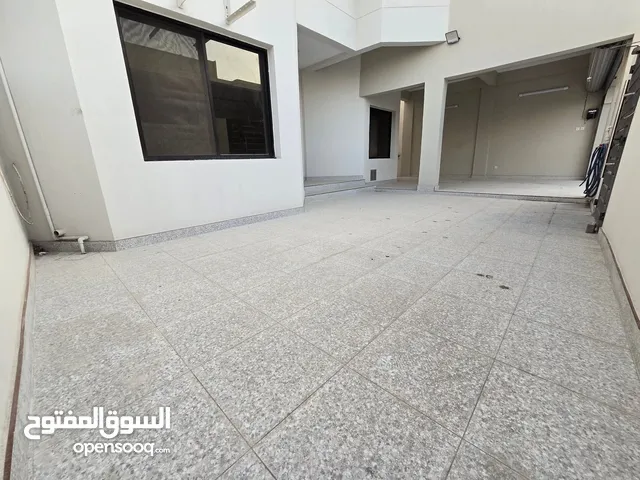 فيلا جديده للايجار في جد علي بالقرب من البحر