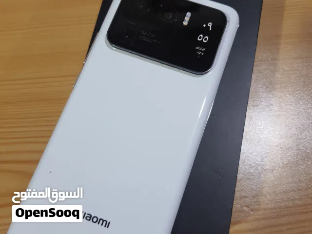 11 الترا مي شاشتي فيها ضربه كل شيء يشتغل بيها حتى البصمه ما مؤثره على الجهاز تواصل معاي على الواتساب