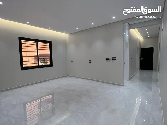 130 m2 2 Bedrooms Apartments for Rent in Al Riyadh Al Izdihar