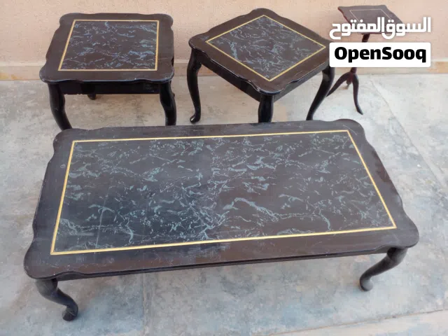 عدد 3 طاولات للبيع