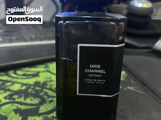 Gris Charnel Extrait BDK Parfums للجنسين