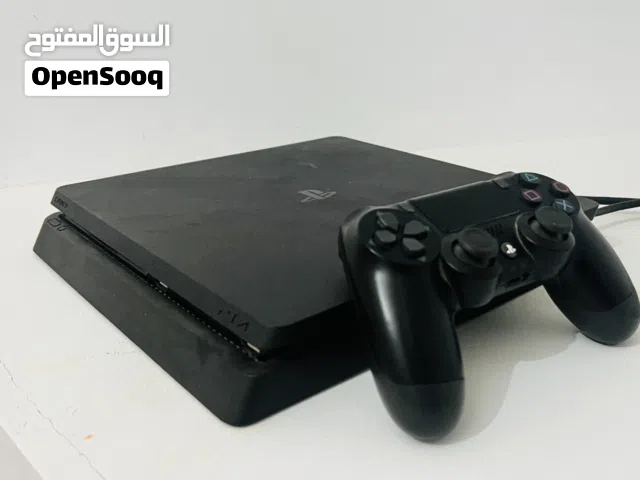 بلايستيشن فور نضيف درجة اولى سليم