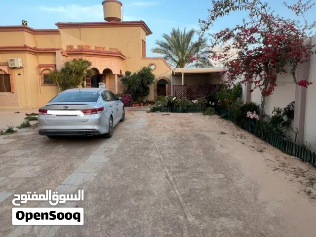 منزل ارضي وفيلا دورين مفصولات