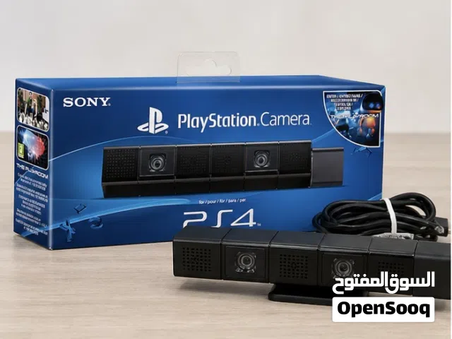 كاميرا PS4 أصلية شبه جديدة مع الكرتون بسعر ممتاز