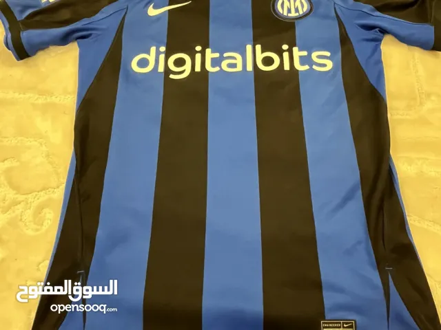 تيشيرت إنتر ميلان موسم 22/23 (أصلي) فئة اللاعبين من ميلان
