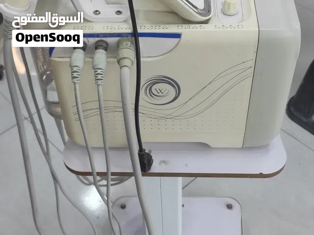 جهاز هايدروفيشر للعناية بالبشرة 6هاندات وكرسي حلاقة