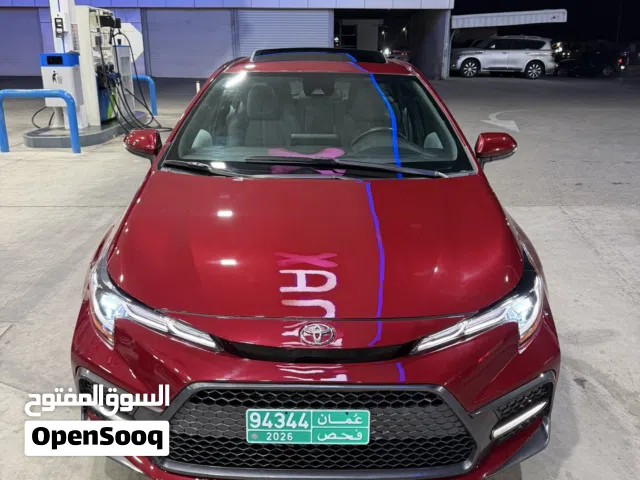 كورولا موديل 2022 كامل المواصفات (فتحة سقف والتشغيل بالبصمة والنقطة العمياء)