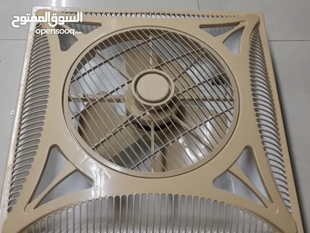مروحة سقف على الفورسيلنج