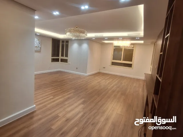 شقق فاخرة للايجار بالمهبوله قطعة (1) بسعر مميز بجانب مستشفي السلام الاحمدي