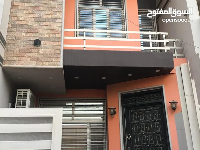 0 m2 3 Bedrooms Townhouse for Sale in Baghdad Wazireya