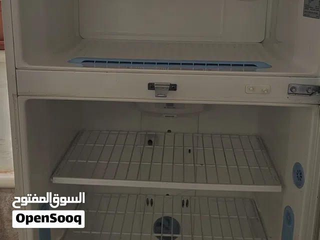 ثلاجة LG مستعملة للبيع
