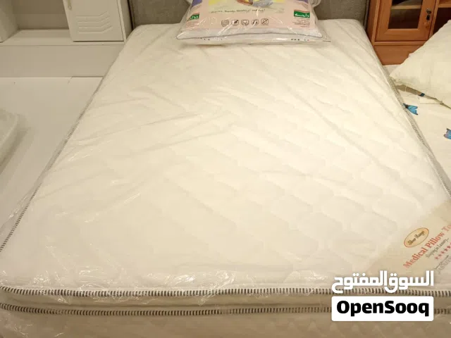 Any size New Medical Single Side Mattress Pillow Top Mattress . مرتبة طبية جديدة تمامًا ذات جانب و