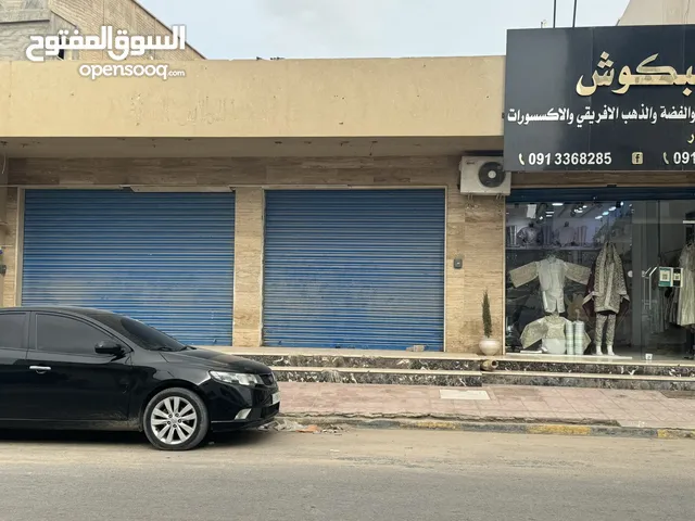 3 سرنتيات مستعمله نظيفة بأحجام مختلفة