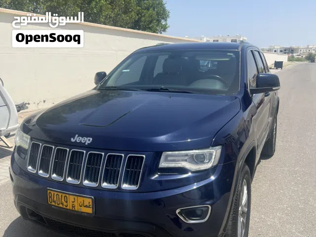 2015 جيب جراند شيروكى Laredo