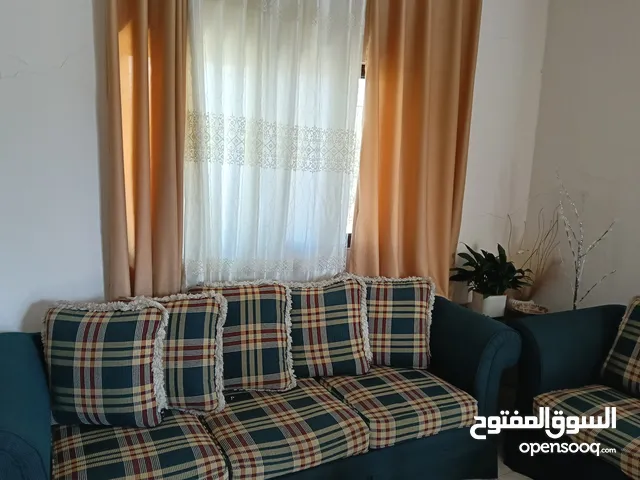 اثاث مستعمل