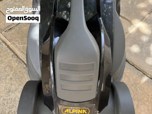 قصاصة عشبب ماركة إيطالية مستعملة للبيع