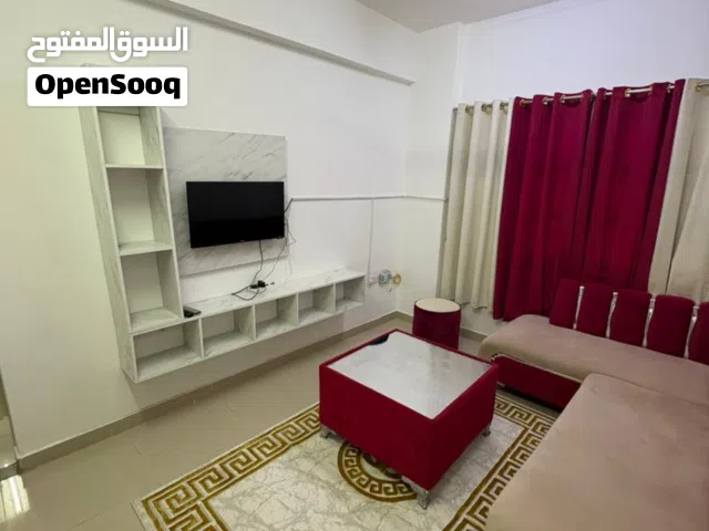 شقة مفروشة بالكامل ( 1BHK ) داخل مبني في العذيبة شارع 18 نوفمبر خلف الفير ماركت