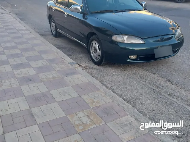 هيونداي افانتي 95 قير اتوماتيك بحاله جيده للبيع