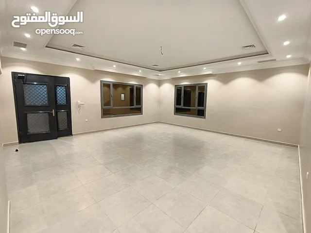 400m2 5 Bedrooms Apartments for Rent in Mubarak Al-Kabeer Abu Ftaira