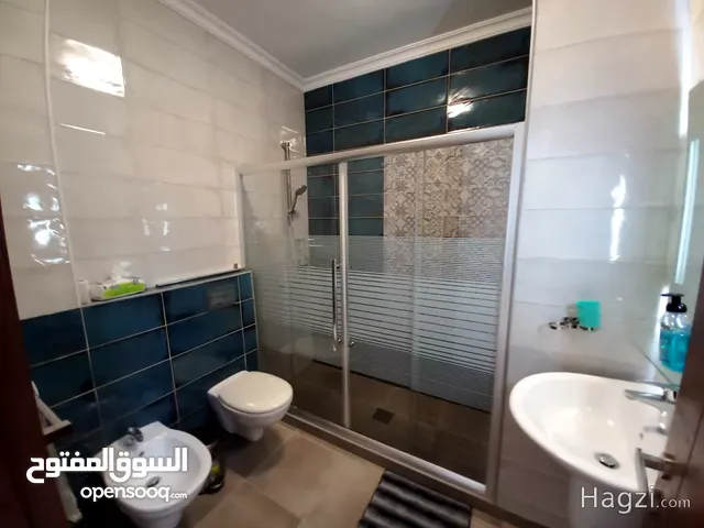 260 m2 4 Bedrooms Apartments for Sale in Amman Um Uthaiena