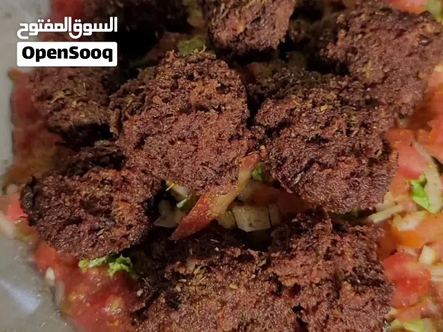 معلم محروقات  وكلات شعبة  كباب زيت صنعاني وفحسه كباب   وسلته والفحسه  والمقلل لحم ودجاج وكبده وبعض