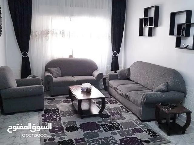 Apartment 3 bedrooms and 3 bathrooms