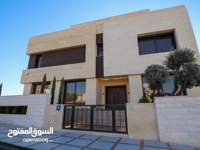 935m2 5 Bedrooms Villa for Sale in Amman Al-Thuheir