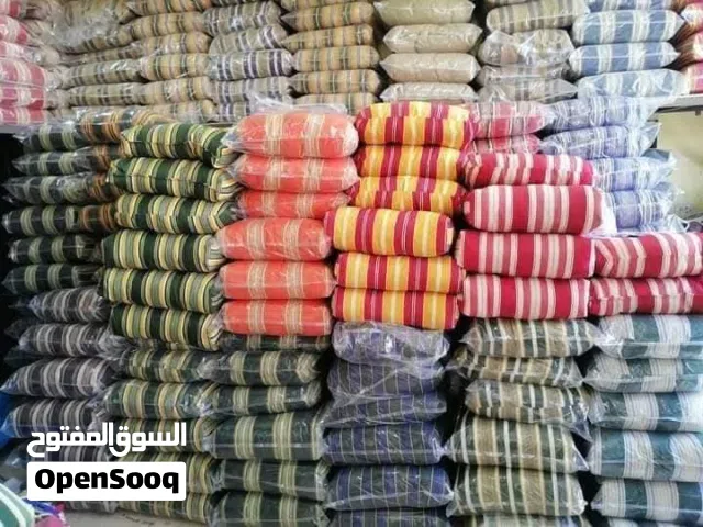 خمس مقاعد وطاوله وسططقم اربع مقاعد 100دينار وجميع الوان موجود للحجز والاستفسار الاتصال على الرقم الت