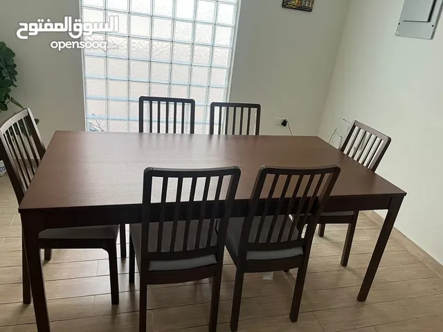 Brand New Dining Table (Extendable)