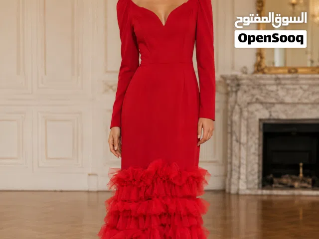 فساتين من مصممات لبسه وحده