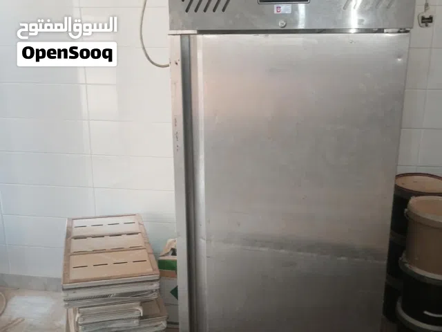 معدات للبيع