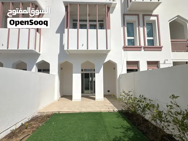 luxury town house in almouj تاون هاوس بموقع مميز بالموج