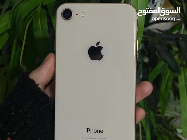 ايفون 8  بطارية 100% 64GB مش مغير فيه ولا قطعة شبه جديد