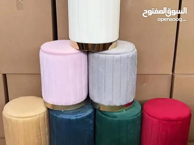 بفات او كرسي تسريحة للجلوس والديكور لغرف النوم او غرف الجلوس متوفرة بجميع الألوان