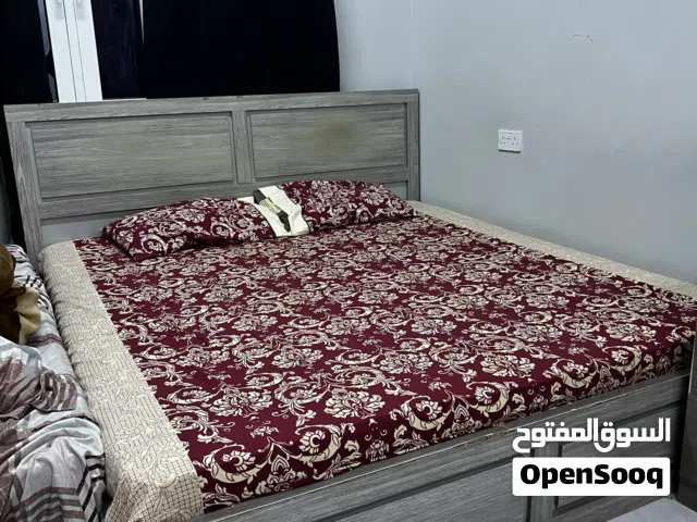 KING SIZE BED SET FOR URGENT SALE