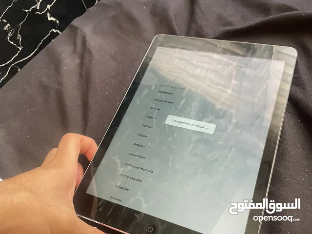 Apple iPad Air 16 GB in Amman