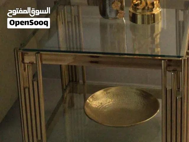 طاولات لبيع