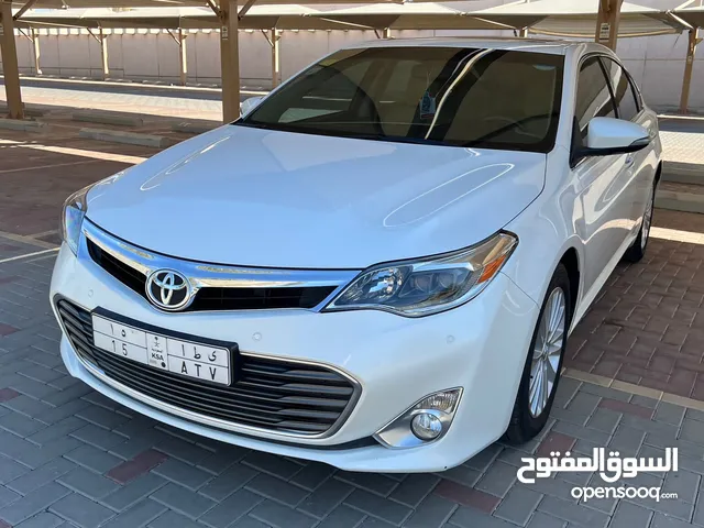 Used Toyota Avalon in Al Madinah