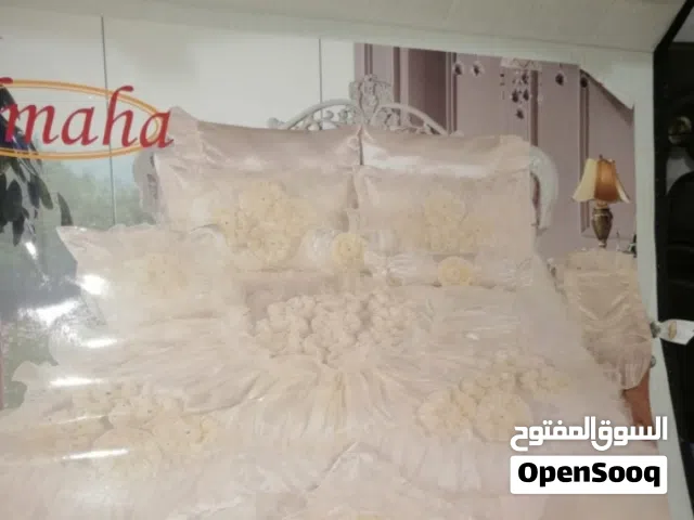 فرشات نضيفه ومفسواله بس يردلهن كوي  الله شاهد انوعيه ازين وكارتونهن بيهن. بس لئن صار كم سنه من ماخذه