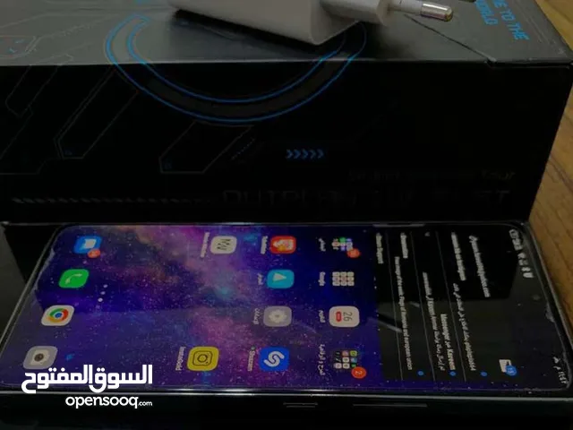جهاز انفنكس 20برو استعمل خفيف لسه جديد كل اغراضو معو والجهاز اخو الجديد