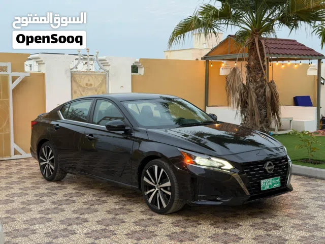 2022 نيسان التيما SR