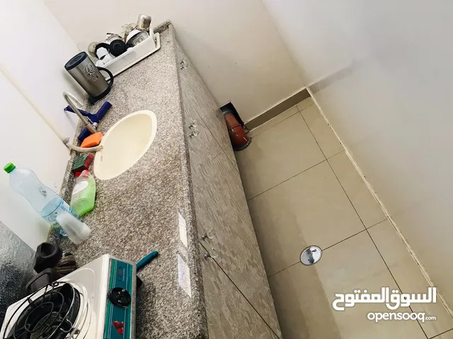 خزانة مجلى مع الشايش