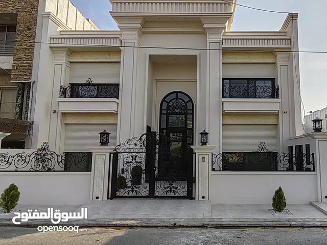 200 m2 More than 6 bedrooms Villa for Sale in Erbil Sarbasti