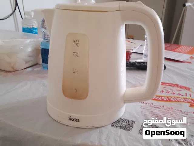 كتيل لعمل شاي ومياة ساخنة ونيسكافية