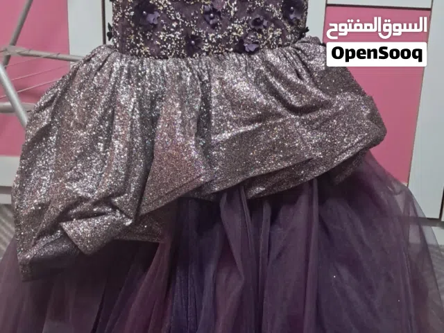 فسان بناتي لبسه وحدة بحالة الجديد السعر 25 دينار نهائي تركي