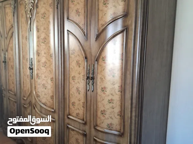 للبيع غرفة نوم بحالة ممتازه
